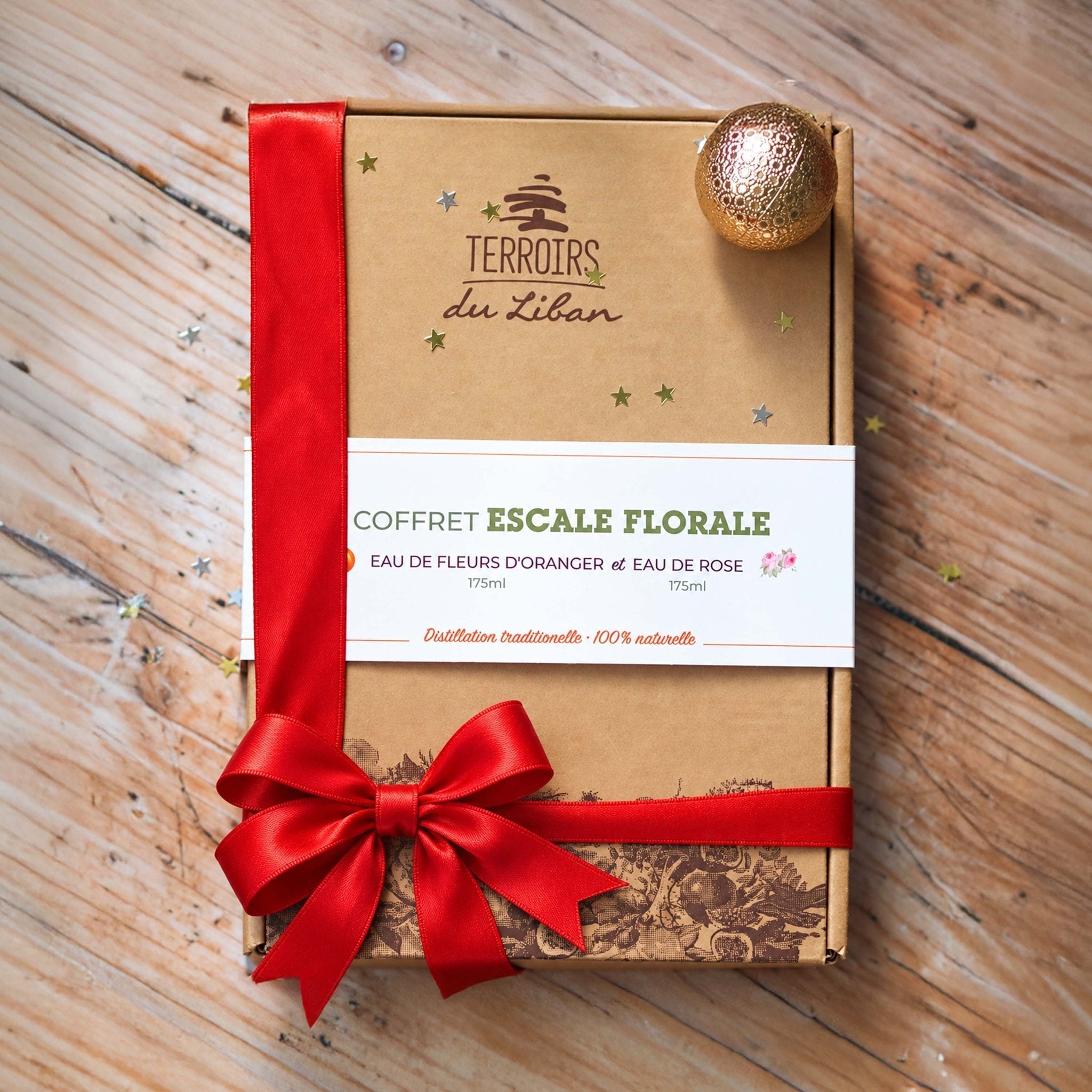 Coffret Escale Florale Terroirs du Liban fermé avec ruban rouge