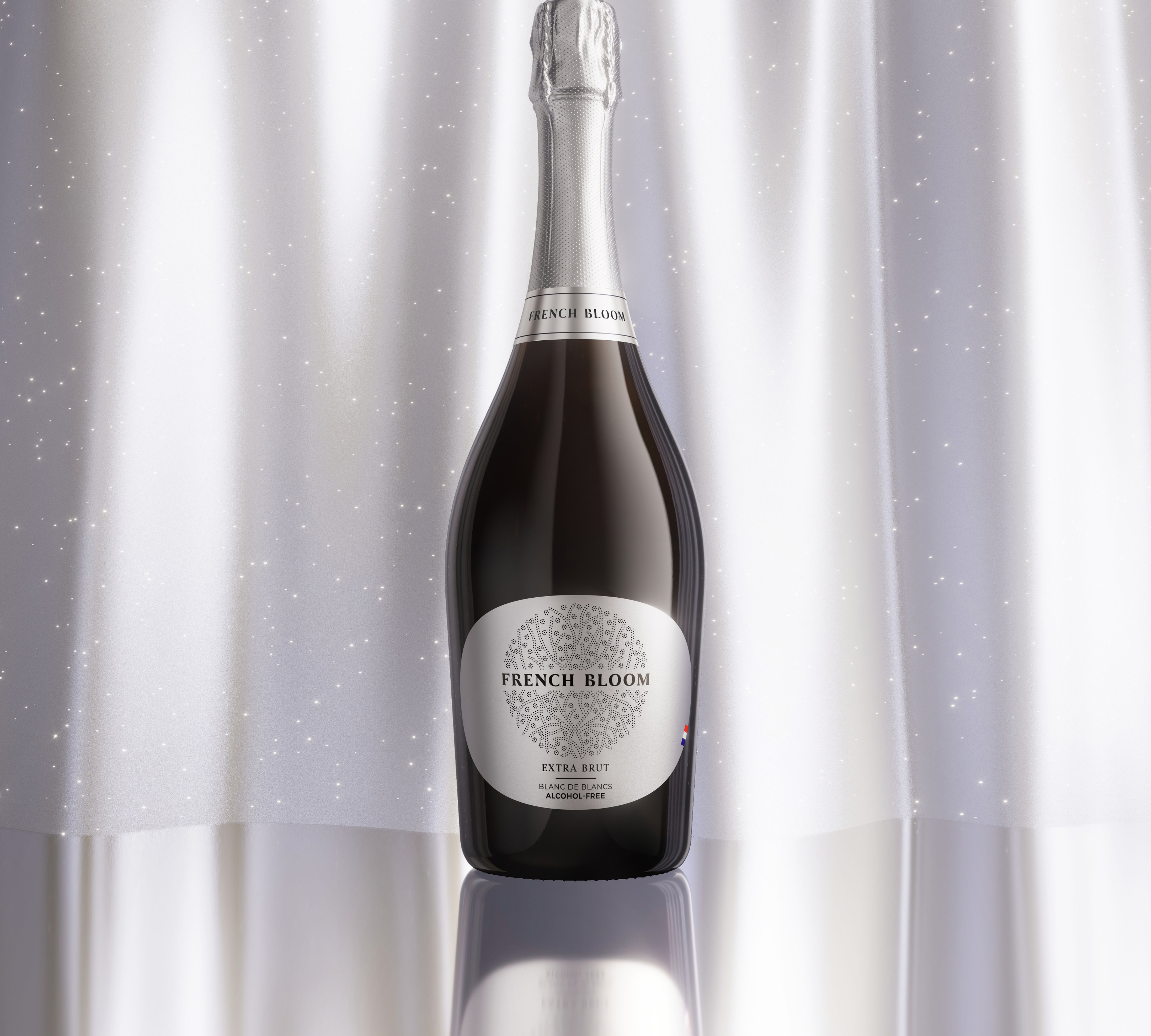 L'Extra Brut French Bloom sur fond argenté lumineux