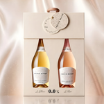 Coffret Baby Bloom Box French Bloom posé sur un tissu champagne